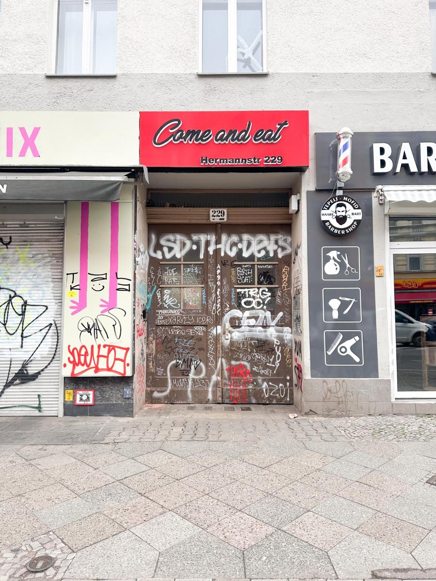 Nook Design-apartments Mit Kueche, Duschbad, Neben U-bahn Station Aber Ruhig Gelegen Berlijn