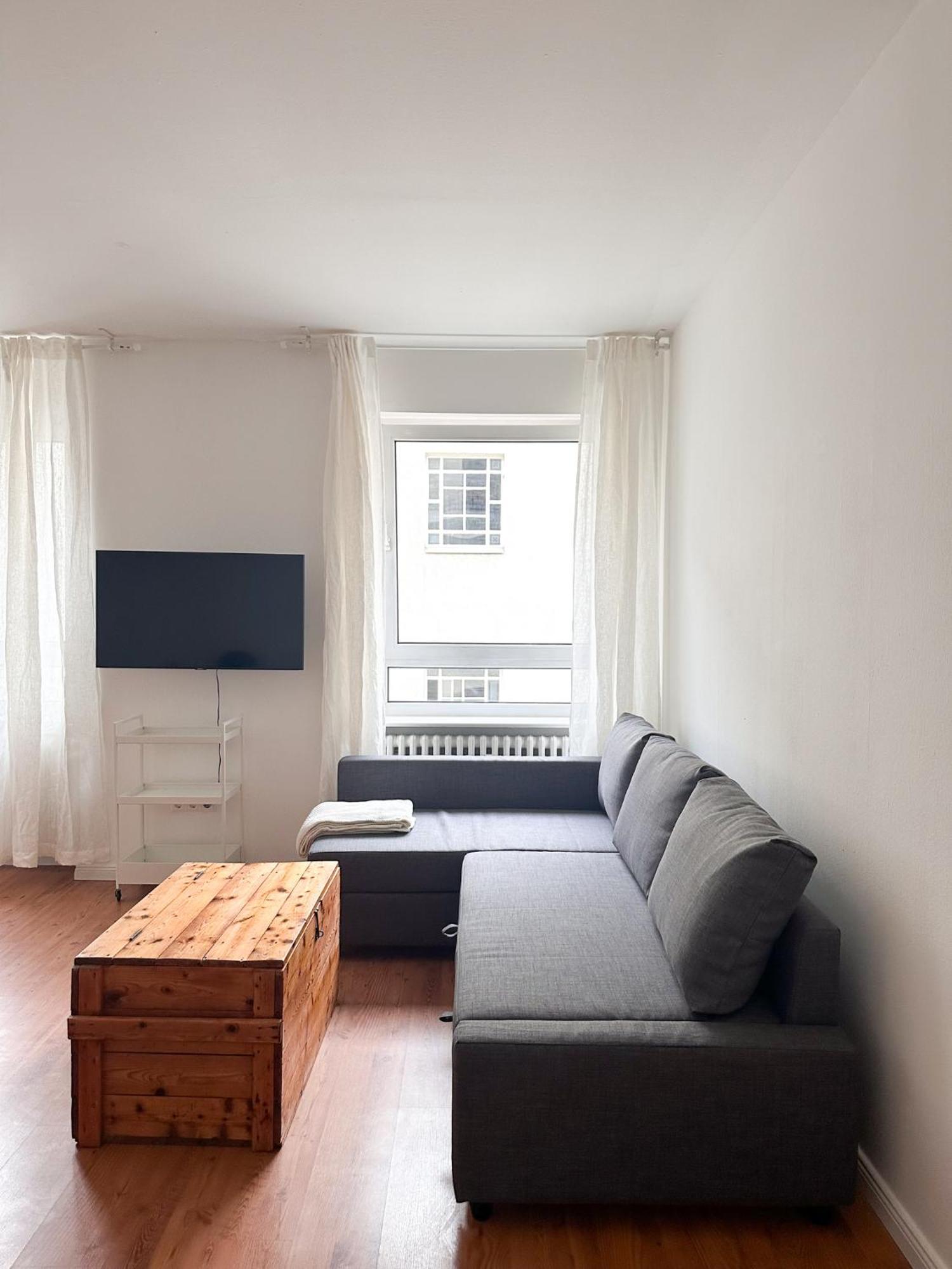 Nook Design-apartments Mit Kueche, Duschbad, Neben U-bahn Station Aber Ruhig Gelegen Apartment Berlin