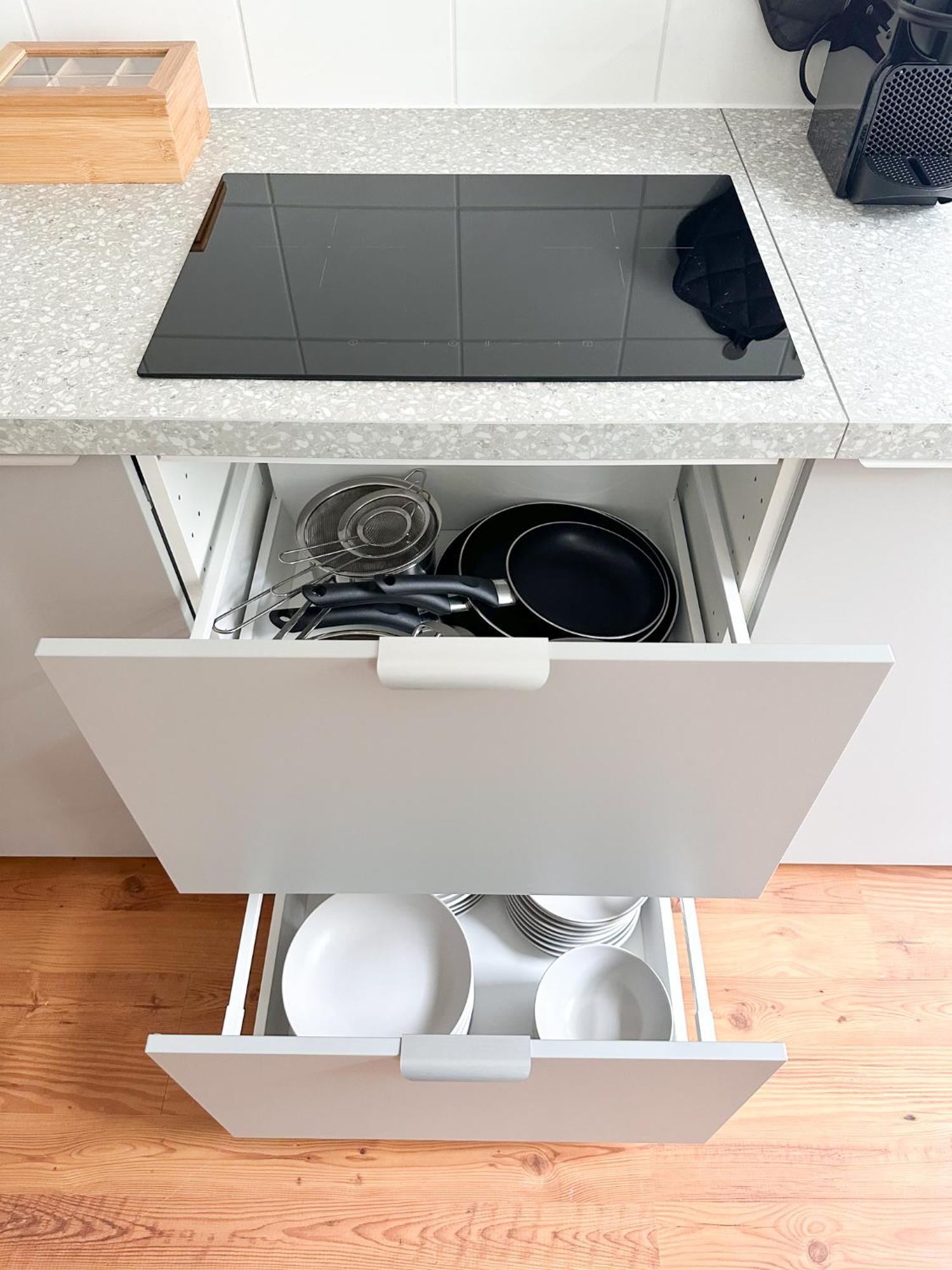 Nook Design-apartments Mit Kueche, Duschbad, Neben U-bahn Station Aber Ruhig Gelegen Appartement
